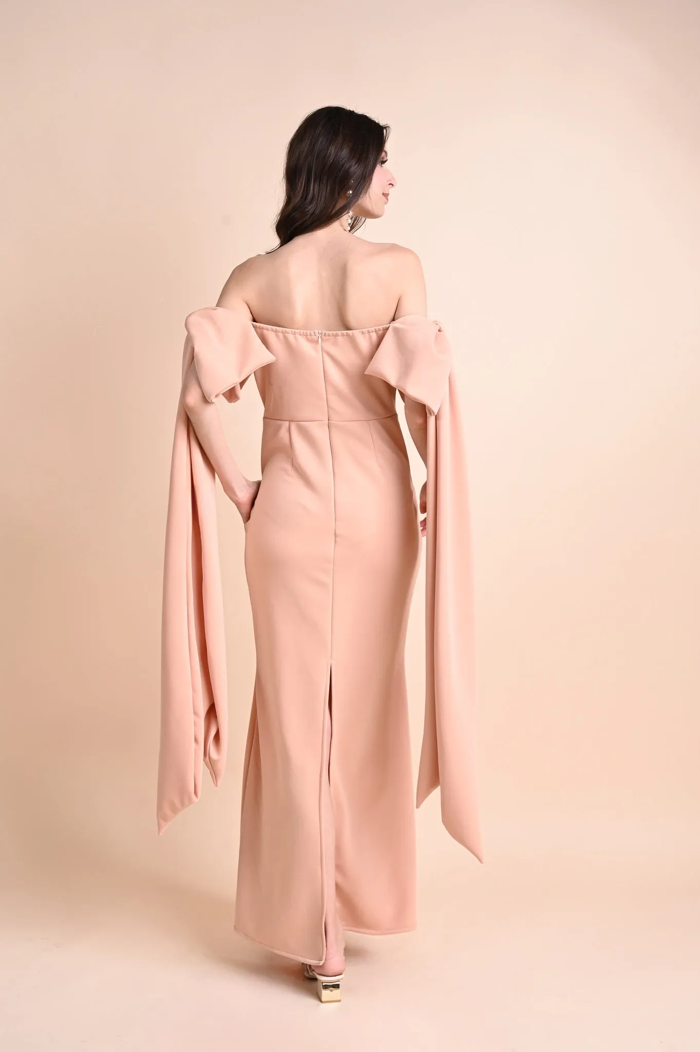 Gown: Daisy