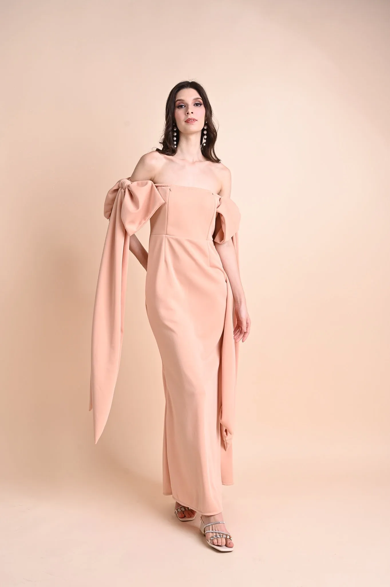 Gown: Daisy
